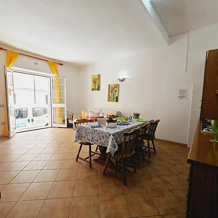 Centro Storico 산타테레사의갈루라